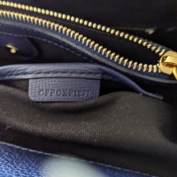 (SOLD) Burberry Navy Banner Tote - Picture 9 of 9